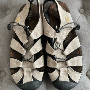 Keen Newport Bison Canvas Sandals with Black Trim Size 9 for Women